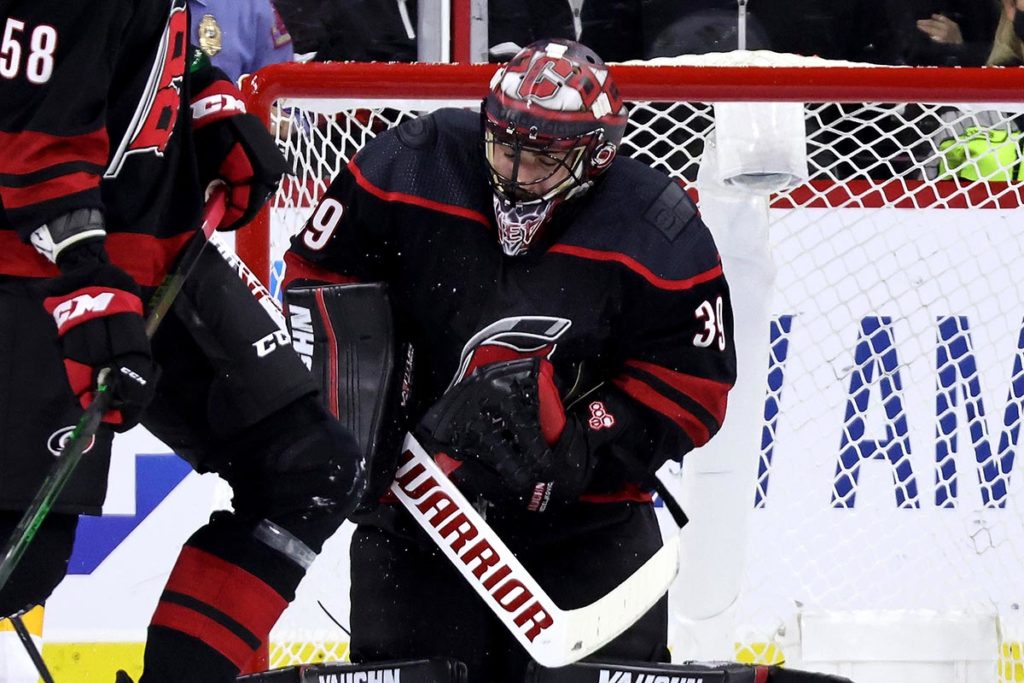 Nedeljkovic comes through for Hurricanes in Game 1