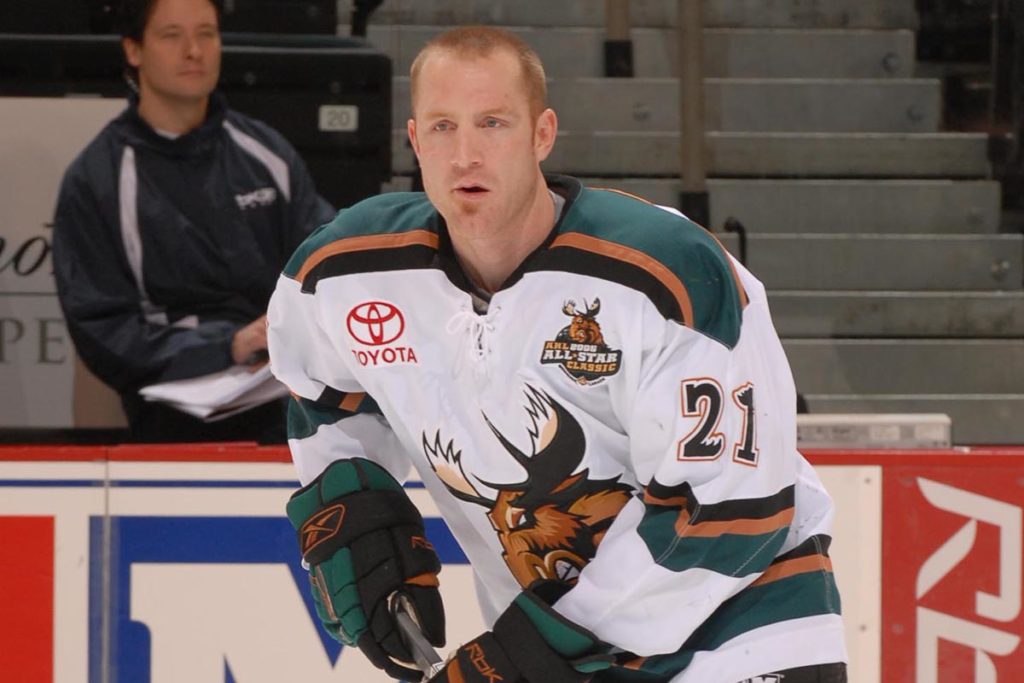 Moose to retire Roy's number 21 | TheAHL.com | The American Hockey ...