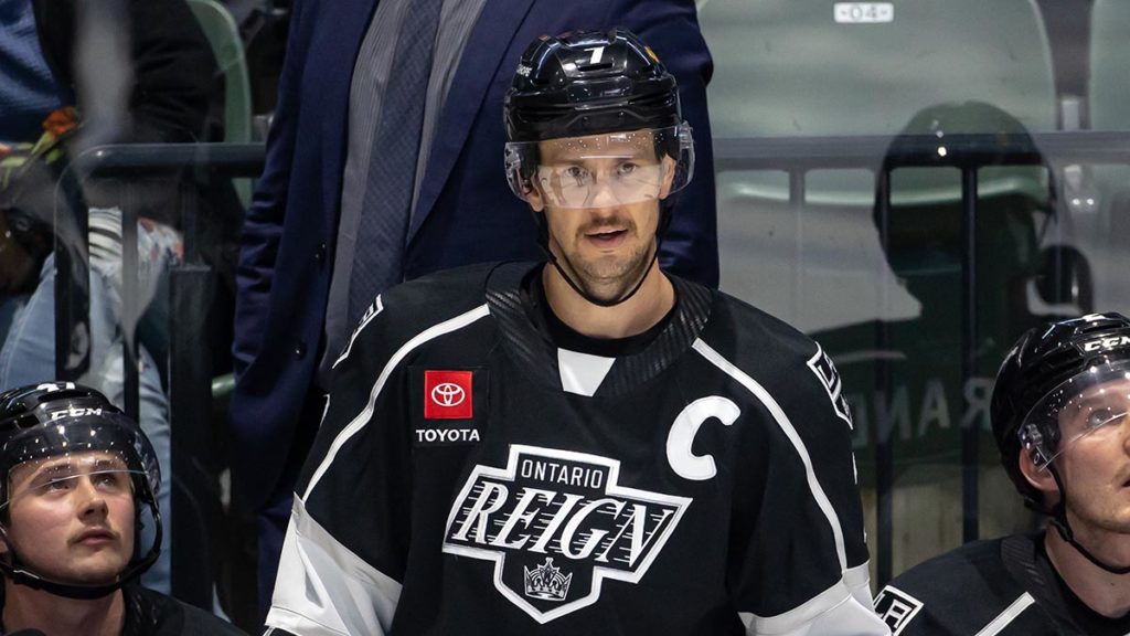 Wranglers sign Sutter, four others