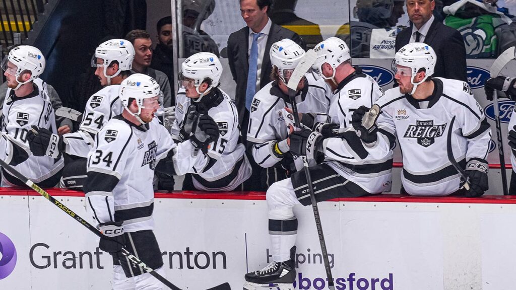 Quick strikes help Reign finish off sweep of Canucks