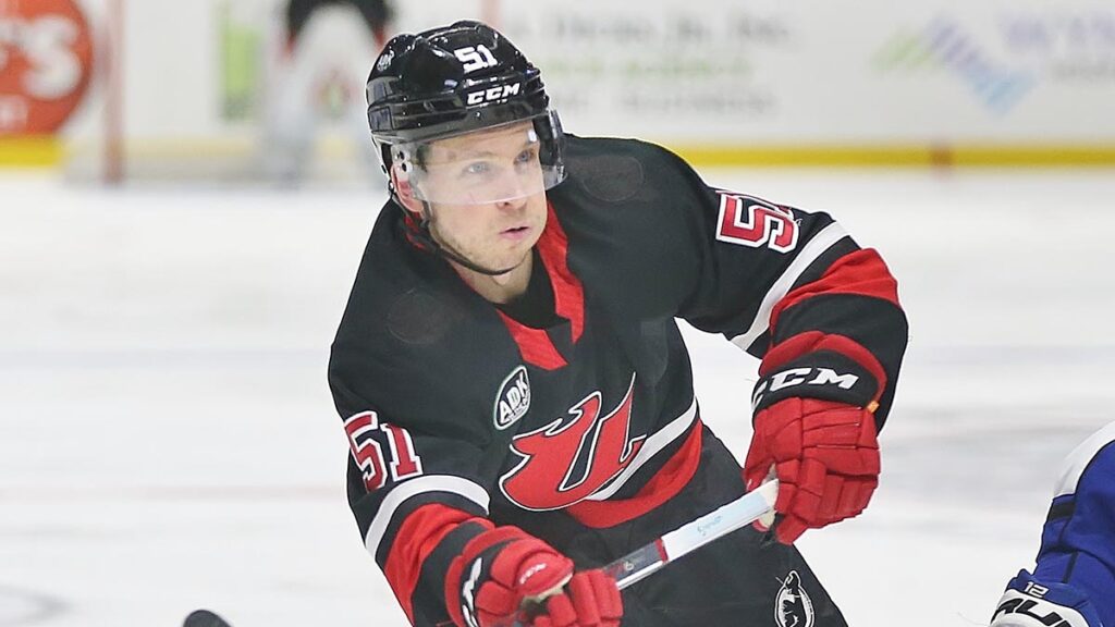 Checkers sign forward Criscuolo