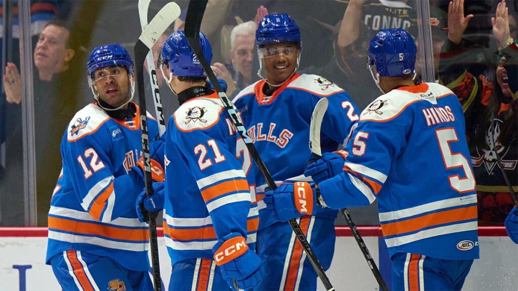 Gulls trio combined for historic goal