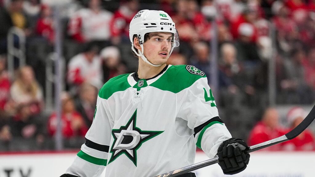 Hryckowian ‘staying in the moment’ during rookie NHL season